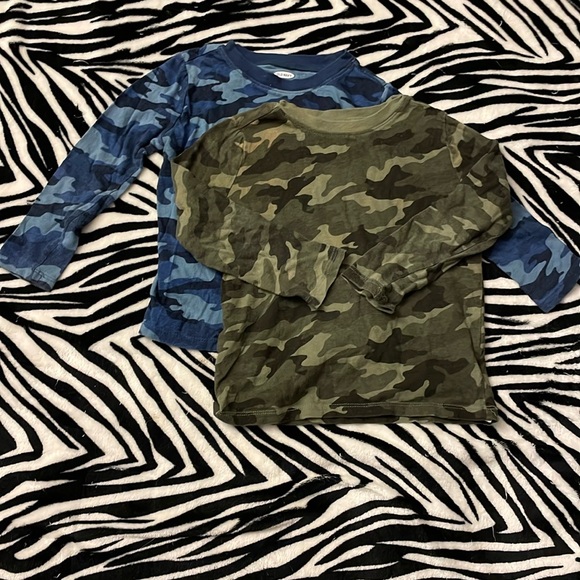 Old navy camo top bundle - Picture 1 of 5